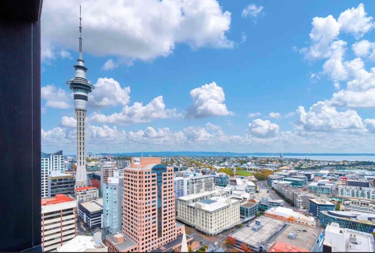 Magnificent Harbour View Skytower View Apartment In Cbd Окленд Экстерьер фото