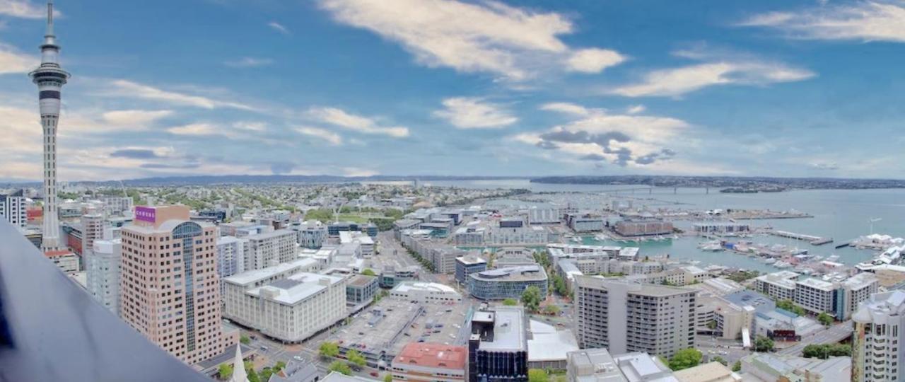 Magnificent Harbour View Skytower View Apartment In Cbd Окленд Экстерьер фото