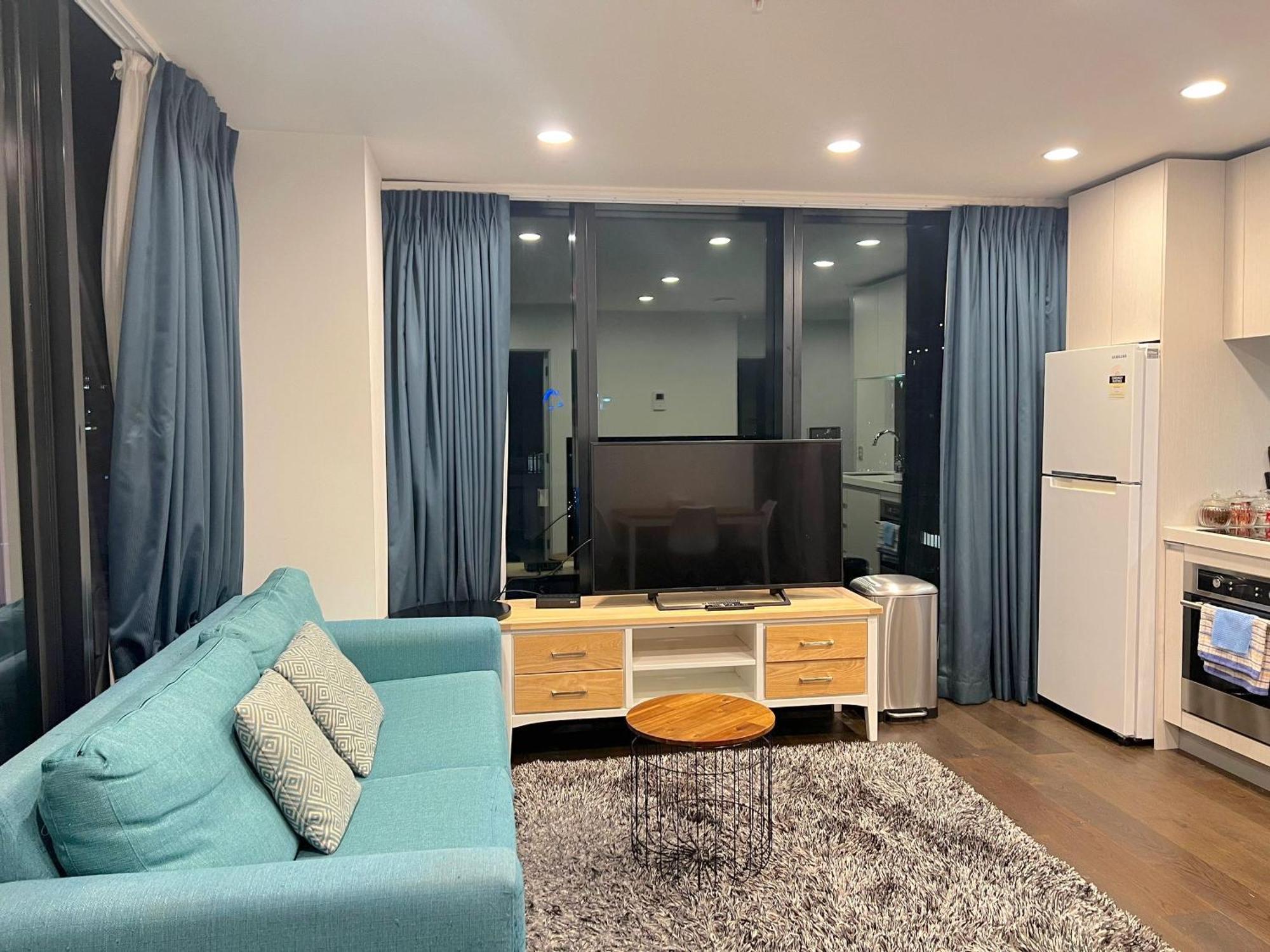 Magnificent Harbour View Skytower View Apartment In Cbd Окленд Экстерьер фото